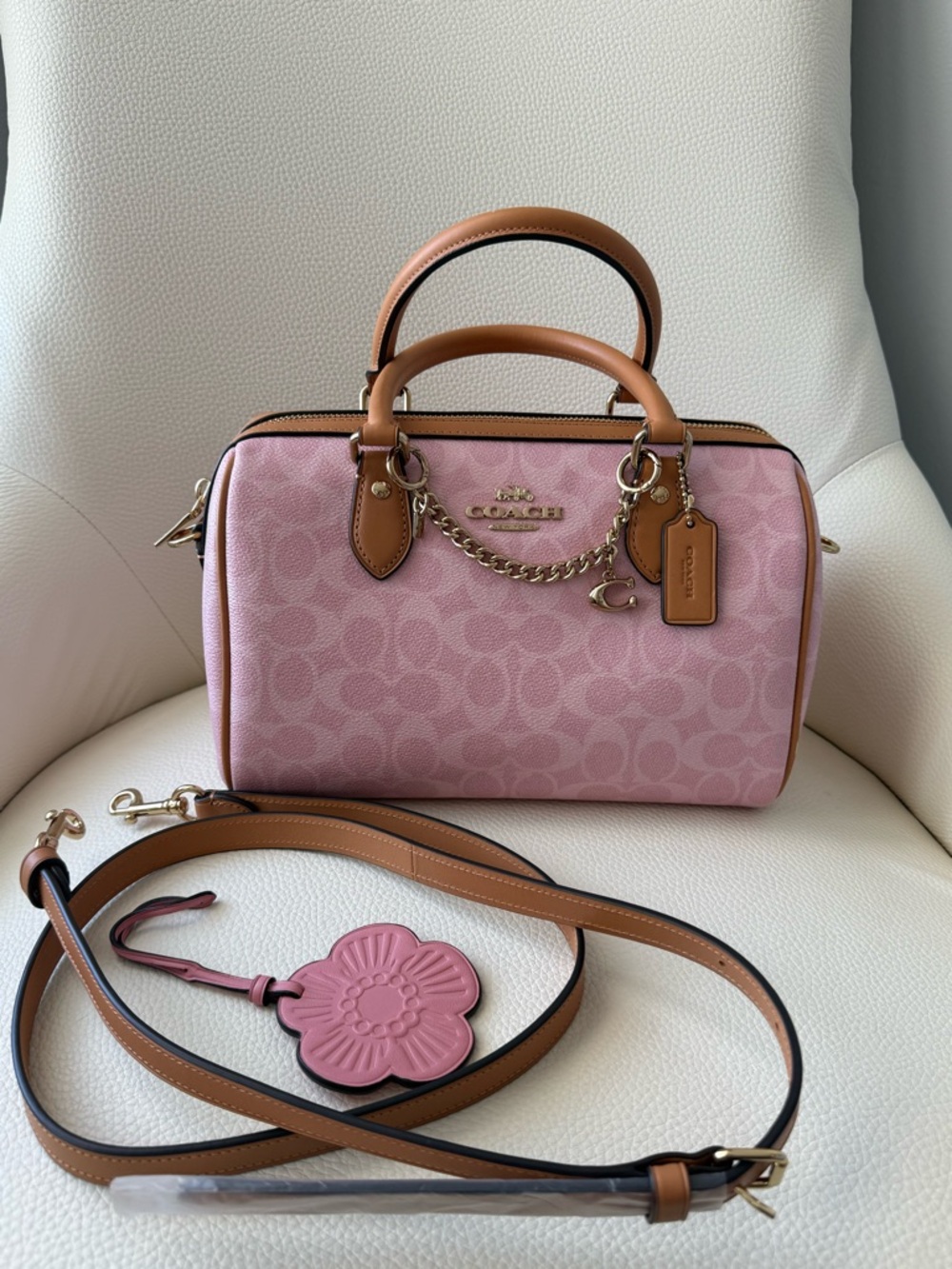 Coach Powder Pink Medium Rowan Bag!! -Sold out style! Gently used 🩷